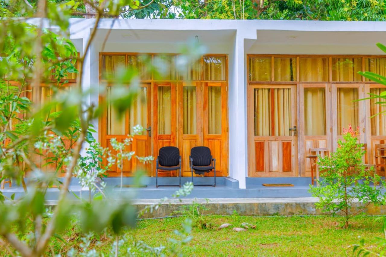 Talalla Ocean Beach Bungalow Матара Экстерьер фото