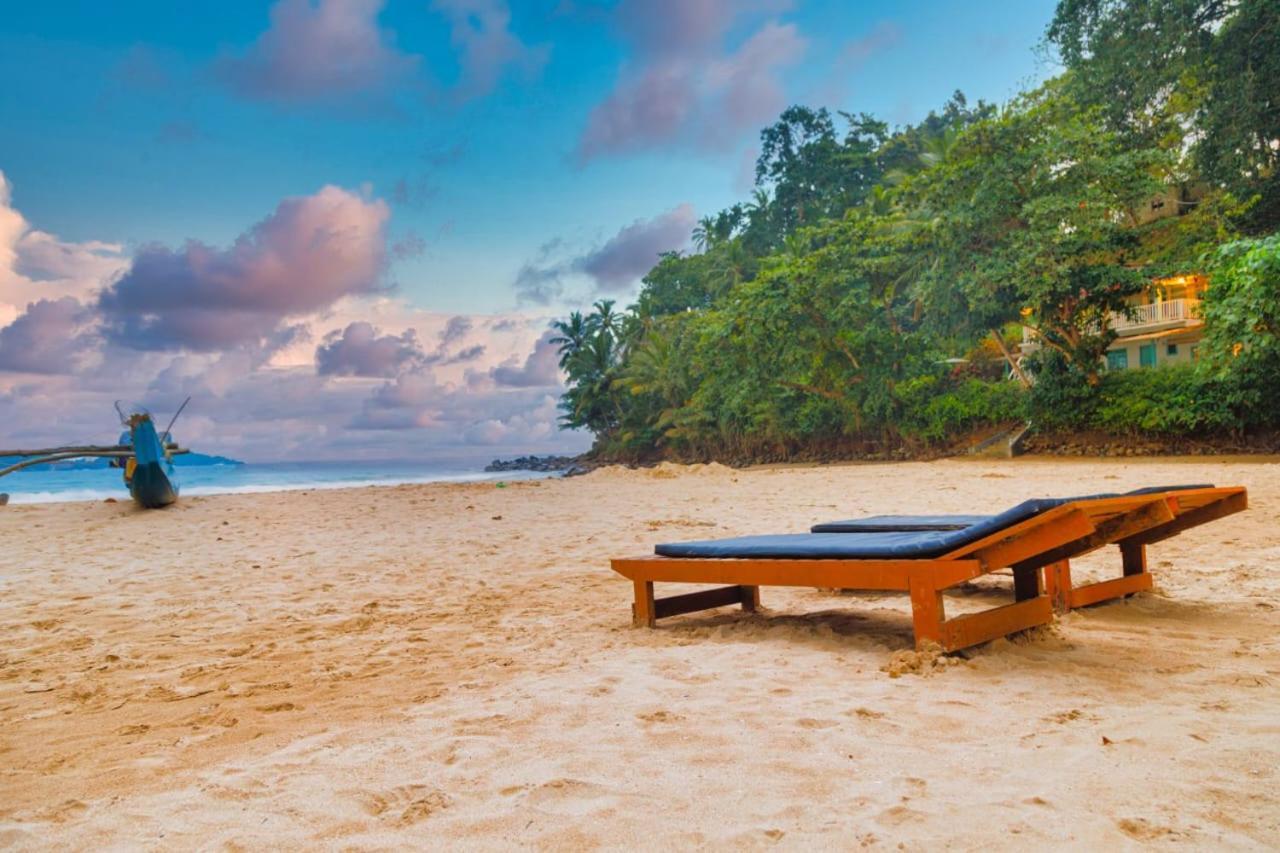 Talalla Ocean Beach Bungalow Матара Экстерьер фото
